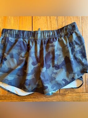 Old Navy Women’s Camo Athletic Shorts